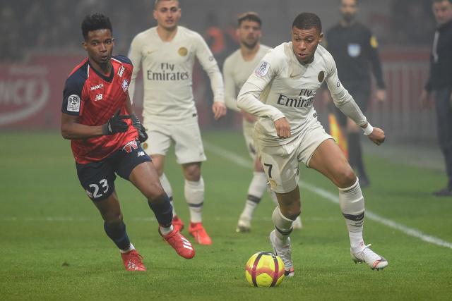 邮报：C罗因合同无法和家人一起滑雪